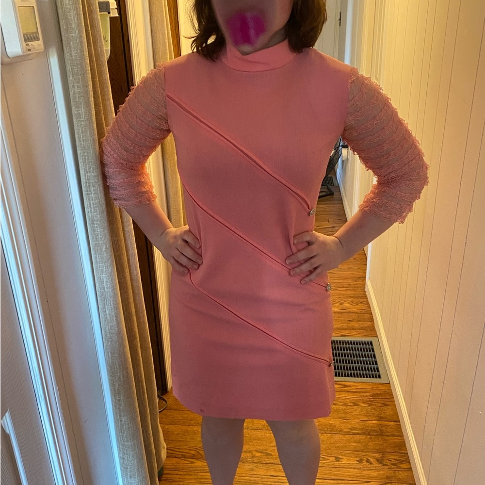 Vintage pink dress with half sleeve